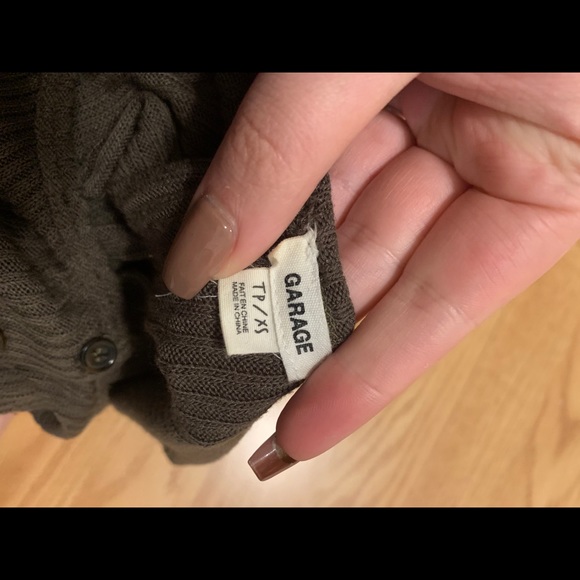 Garage tee - Picture 3 of 3